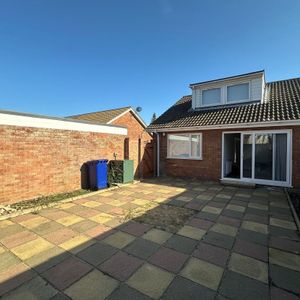 Blackbird Road, Beck Row, BURY ST. EDMUNDS - Photo 2