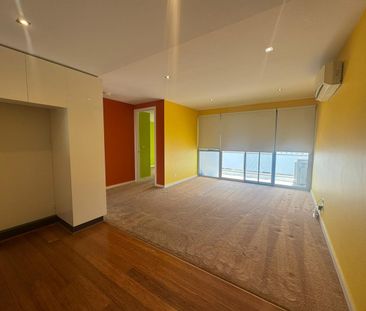17/15 Eucalyptus Drive, Maidstone, Vic 3012 - Photo 6
