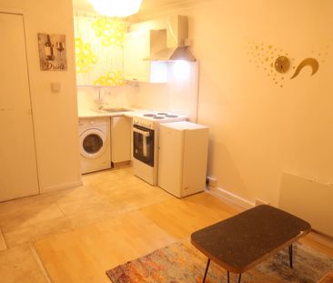 1 Bed Flat, London, NW9 - Photo 6