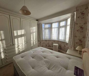 Westmoor Gardens, Enfield, EN3 - Photo 3