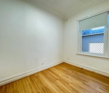 4 Bedroom Home in the Heart of Kingsford - Photo 6