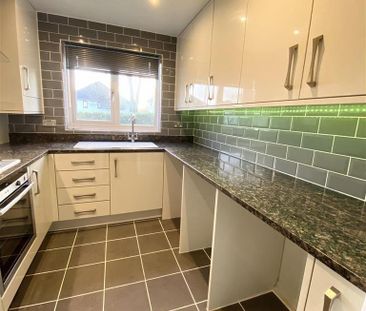 2 bedroom cluster house to rent - Photo 2