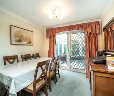 3 bedroom detached house to rent - Photo 3