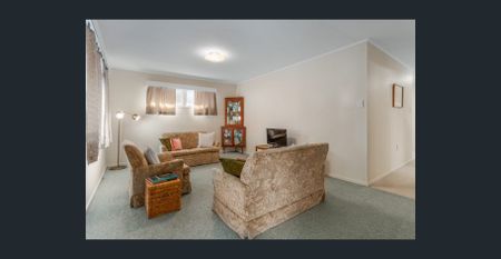 Walk to Riverlink, Walk to Rail and Bus at Door. - Photo 2