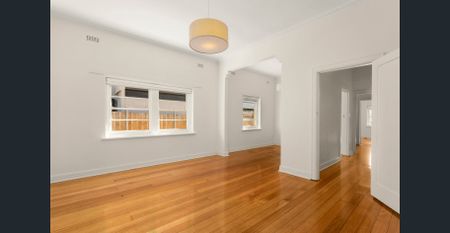 Two-Bedroom Period Home in Prime Location - Photo 2