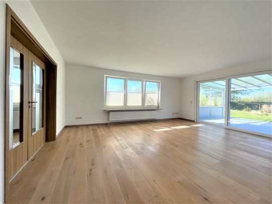 Saniertes Einfamilienhaus in Uthwerdum mit vielen Extras und einem tollen Blick ins Grüne! - Photo 1