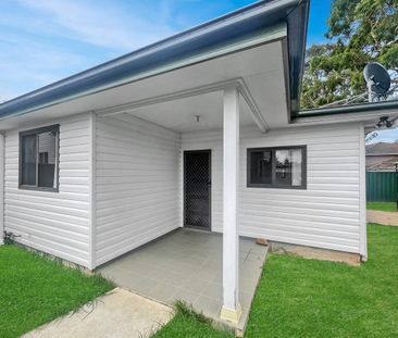 Modern 2 Bedroom Granny Flat *Including Water* - Photo 4