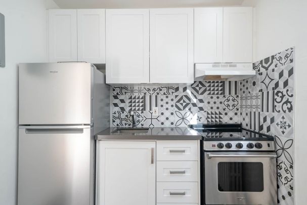 For Lease - 781 St Clair Avenue Unit# 5, Toronto, Ontario - Photo 1