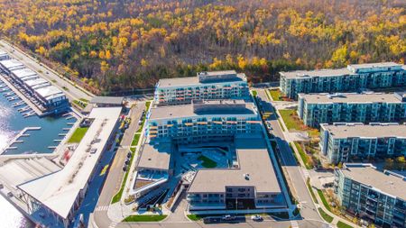 For Lease - 333 Sunseeker Avenue Unit# 232, Innisfil, Ontario - Photo 2