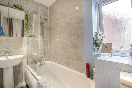 Webster Road, Aylesbury, HP21 - Photo 4