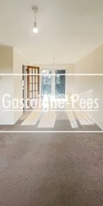 Brighton Hill, RG22 - Photo 4