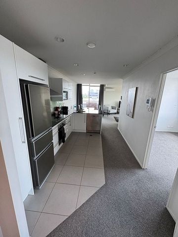 Fully Furnished 2BR Apt in Hamilton Central - Photo 3