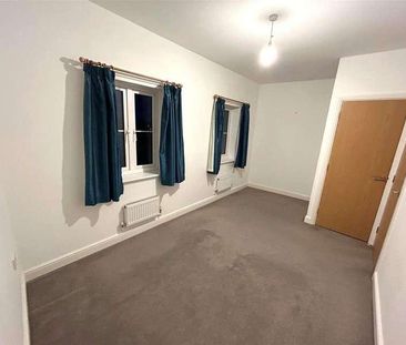 Olympian Way, Cullompton, Devon, EX15 - Photo 2