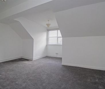 3 bedroom maisonette to rent - Photo 3