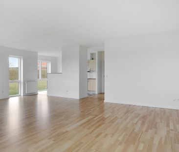 3-værelses Lejlighed på 121 m² i Silkeborg - Foto 2