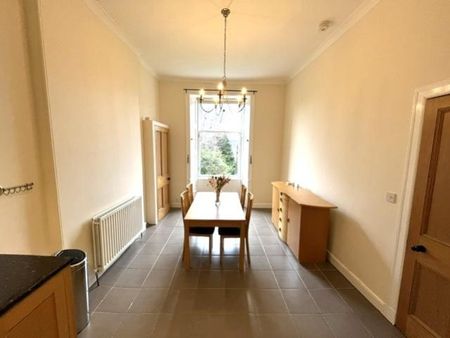 2 bedroom ground floor flat to rent - Photo 4