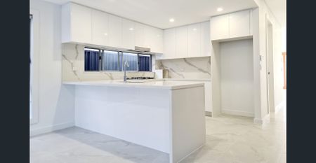 Immaculate Five Bedroom In The Heart Of Cabramatta West - Photo 3