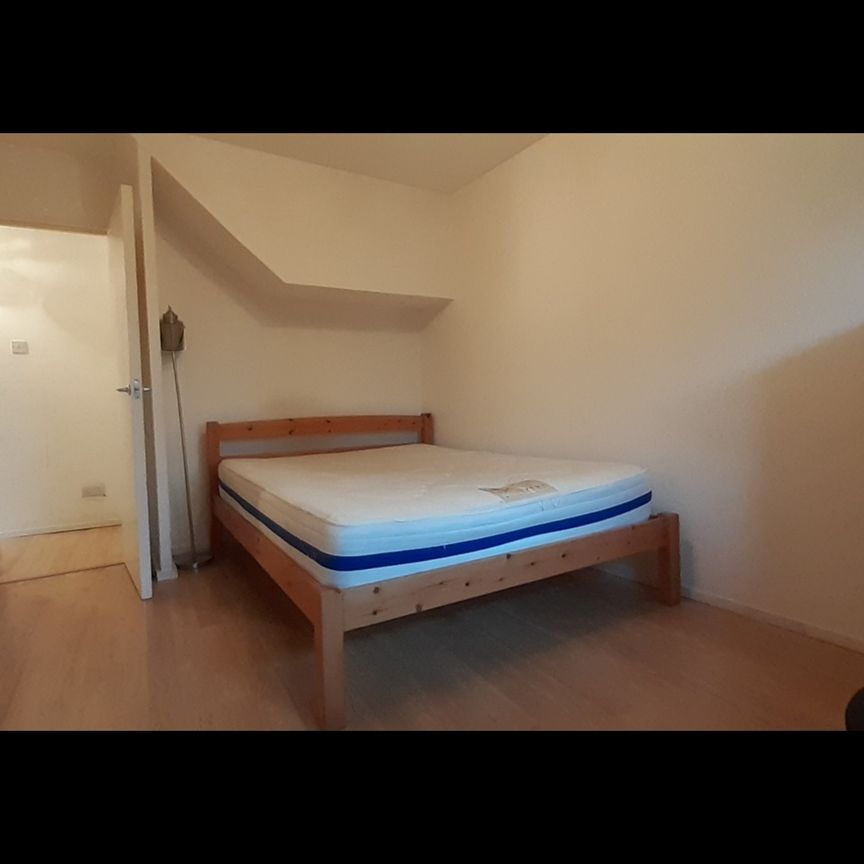 1 Bed Flat, Wynford Road, N1 - Photo 1