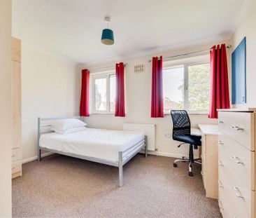 6 bedroom house to rent - Photo 4