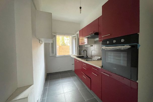 CABANNES CENTRE APPARTEMENT 2 PIECES AVEC TERRASSE EN RDC - Photo 1