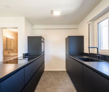 2.5 Zimmer, 81 m², 1. Stock - Photo 2