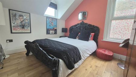 4 bedroom apartment to rent - Photo 5