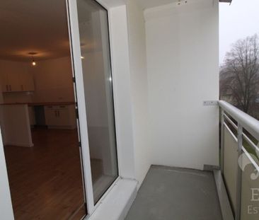 Einbauküche und Balkon in renovierter 2 Raum Wohnung Nähe der Unikl... - Photo 5