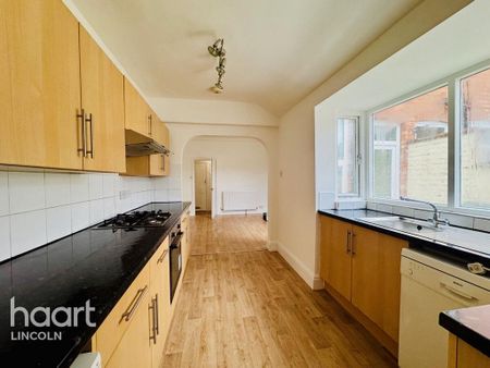 3 bedroom terraced house to rent - Photo 4