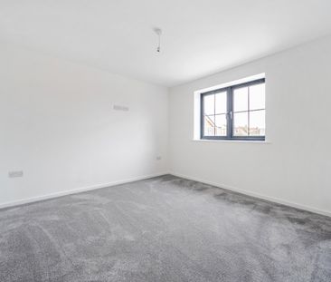 3 bedroom detached bungalow to rent - Photo 4