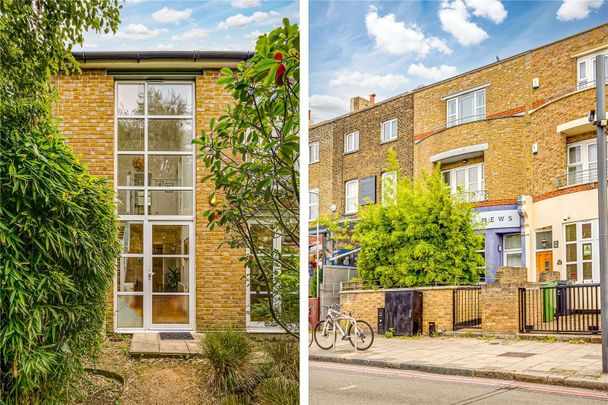 A charming three bedroom mews house ideally located close to local shops and excellent transport links. - Photo 1