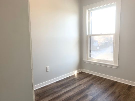 For Lease - 193 Wentworth Street Unit# 2, Hamilton, Ontario - Photo 1