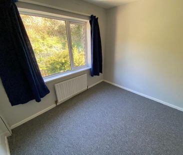 27 Ardpatrick Avenue, Downpatrick, BT30 6JF - Photo 2