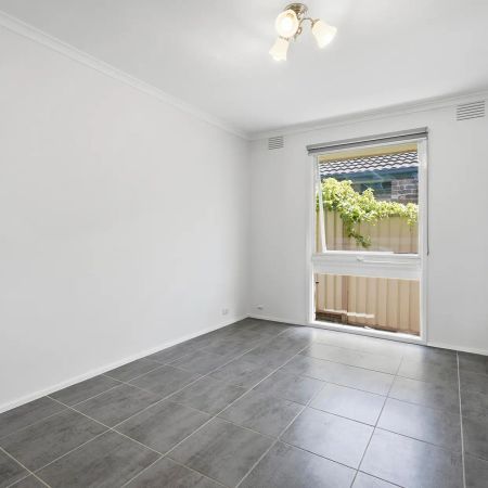 RECENTLY UPDATED HOME IN WYNDHAM VALE - Photo 2