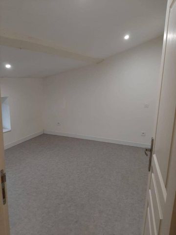 Appartement 3 pièces - 71000 Mâcon - Photo 2