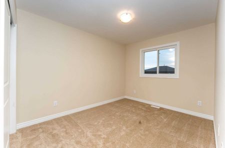 For Lease - 26 Sunflower Place, Welland, Ontario - Photo 5