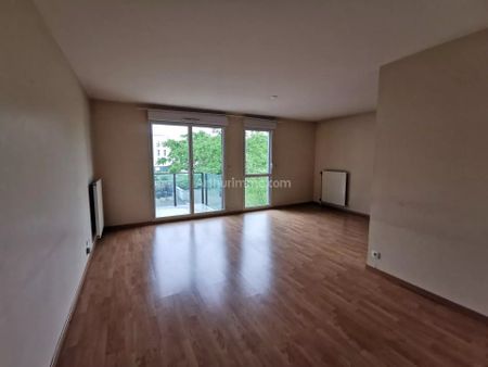 Location Appartement 3 pièces 65 m2 à Rennes - Photo 2