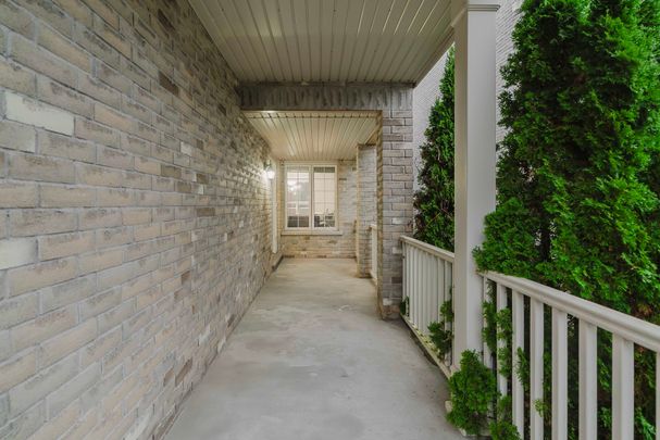 For Lease - 120 Portage Avenue, Richmond Hill, Ontario - Photo 1