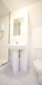 Hanger Lane, London - Photo 3