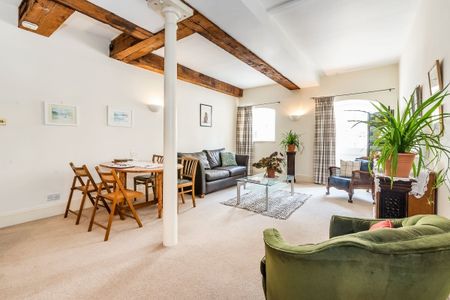 1 bedroom flat to rent - Photo 2