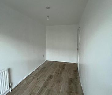 3 bedroom maisonette to rent - Photo 6