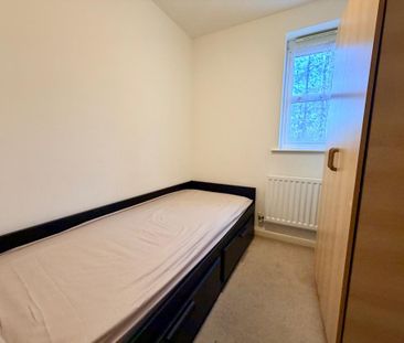 2 bedroom ground floor flat to rent - Photo 3