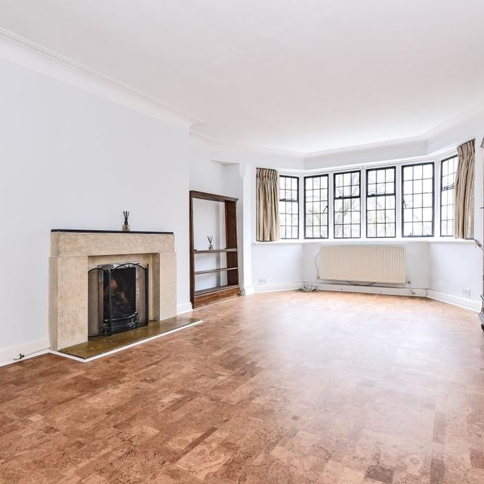 3 bedroom flat to rent - Photo 1