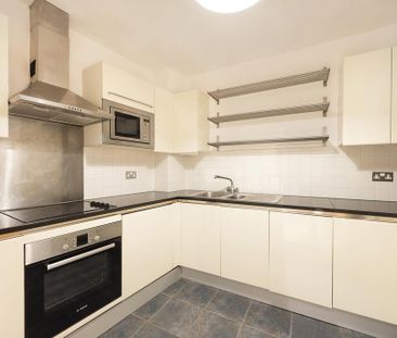 1 bedroom flat to rent - Photo 6