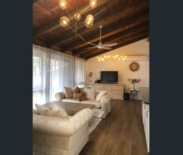 Renovated 3 Bedroom House in Helensvale - Photo 1