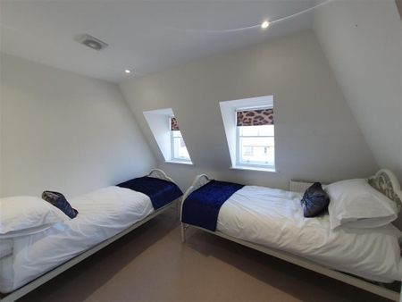 2 bedroom apartment to rent - Photo 2