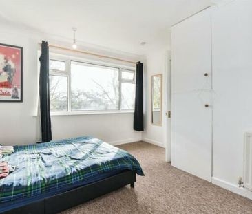 Barnfield Court, Southampton - Photo 6