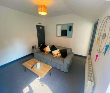 1 bedroom in a house share to rent - Photo 1