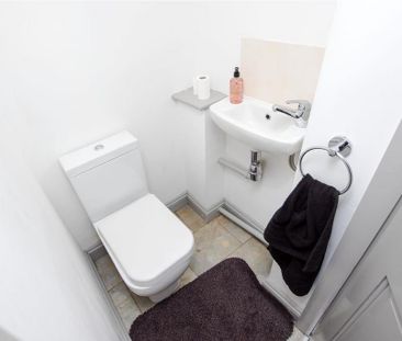 6 bedroom house to rent - Photo 3