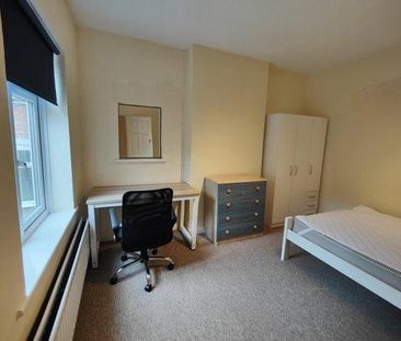 4 bedroom house share to rent - Photo 3