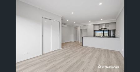 CONVENIENT LOCATION WITH MODERN CONTEMPORARY DESIGN! - Photo 2